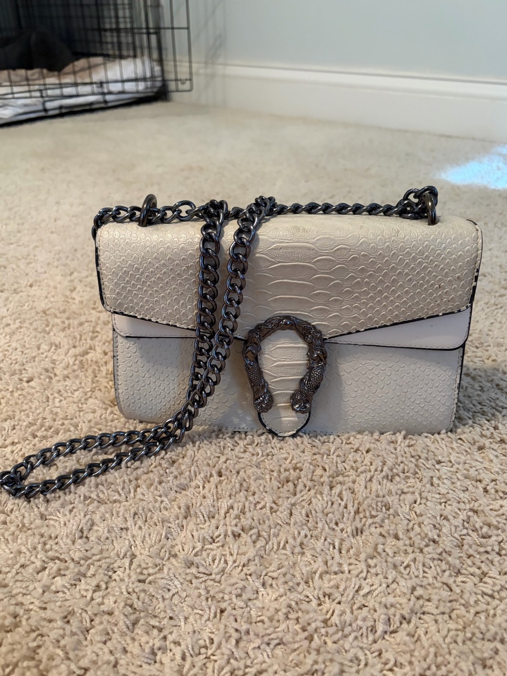 Cream Textured Crossbody Bag with Gunmetal Chain